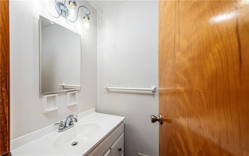 129 FRANKLIN DRIVE, GREENSBURG, 15601, 3 Bedrooms Bedrooms, 10 Rooms Rooms,1.1 BathroomsBathrooms,Residential,For Sale,FRANKLIN DRIVE,1752630