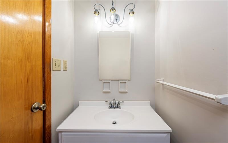 129 FRANKLIN DRIVE, GREENSBURG, 15601, 3 Bedrooms Bedrooms, 10 Rooms Rooms,1.1 BathroomsBathrooms,Residential,For Sale,FRANKLIN DRIVE,1752630