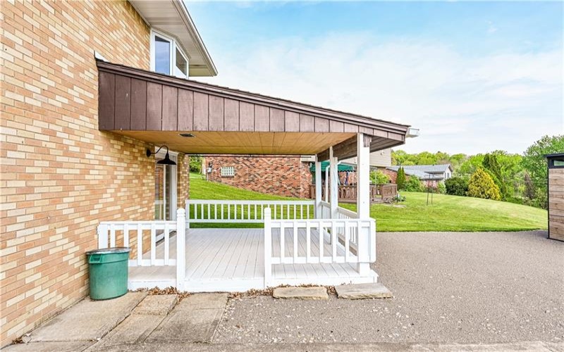 129 FRANKLIN DRIVE, GREENSBURG, 15601, 3 Bedrooms Bedrooms, 10 Rooms Rooms,1.1 BathroomsBathrooms,Residential,For Sale,FRANKLIN DRIVE,1752630