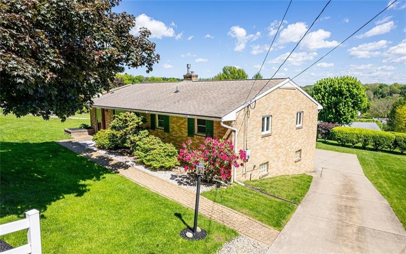 129 FRANKLIN DRIVE, GREENSBURG, 15601, 3 Bedrooms Bedrooms, 10 Rooms Rooms,1.1 BathroomsBathrooms,Residential,For Sale,FRANKLIN DRIVE,1752630