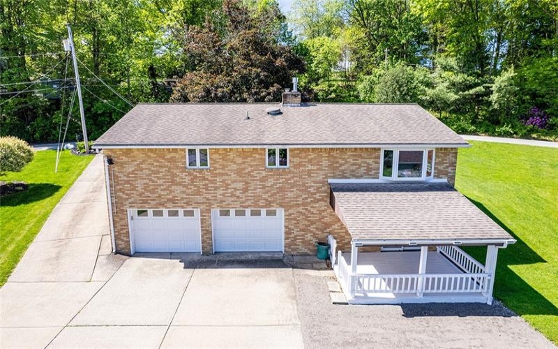 129 FRANKLIN DRIVE, GREENSBURG, 15601, 3 Bedrooms Bedrooms, 10 Rooms Rooms,1.1 BathroomsBathrooms,Residential,For Sale,FRANKLIN DRIVE,1752630