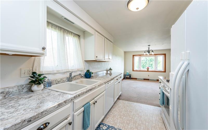 129 FRANKLIN DRIVE, GREENSBURG, 15601, 3 Bedrooms Bedrooms, 10 Rooms Rooms,1.1 BathroomsBathrooms,Residential,For Sale,FRANKLIN DRIVE,1752630
