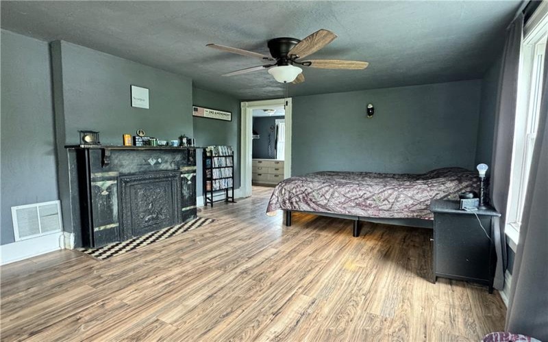 735 Maiden St, Washington, 15301, 2 Bedrooms Bedrooms, 7 Rooms Rooms,2 BathroomsBathrooms,Residential,For Sale,Maiden St,1752928