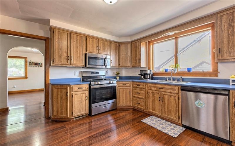 155 Lenox St, Uniontown, 15401, 4 Bedrooms Bedrooms, 7 Rooms Rooms,2.1 BathroomsBathrooms,Residential,For Sale,Lenox St,1752929