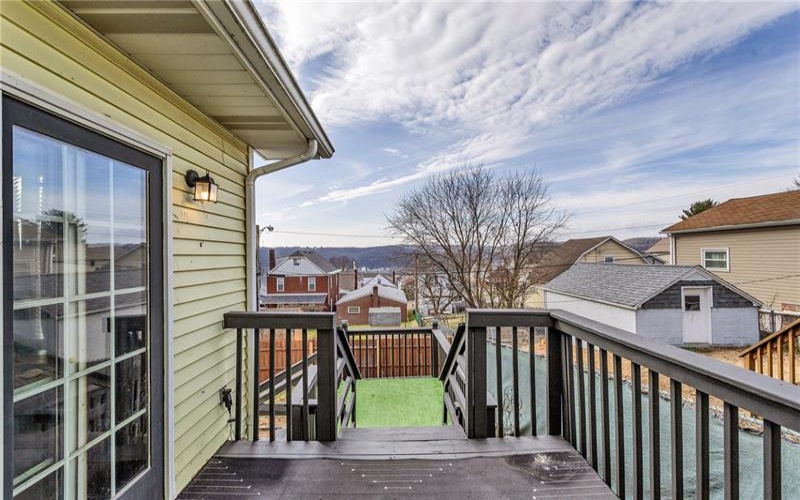 1909 Freeport Rd, New Kensington, 15068, 2 Bedrooms Bedrooms, 9 Rooms Rooms,1 BathroomBathrooms,Residential,For Sale,Freeport Rd,1736517