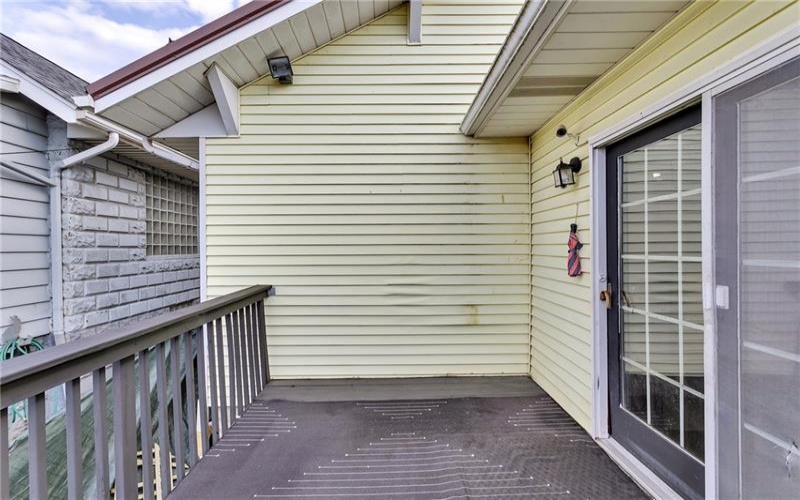 1909 Freeport Rd, New Kensington, 15068, 2 Bedrooms Bedrooms, 9 Rooms Rooms,1 BathroomBathrooms,Residential,For Sale,Freeport Rd,1736517