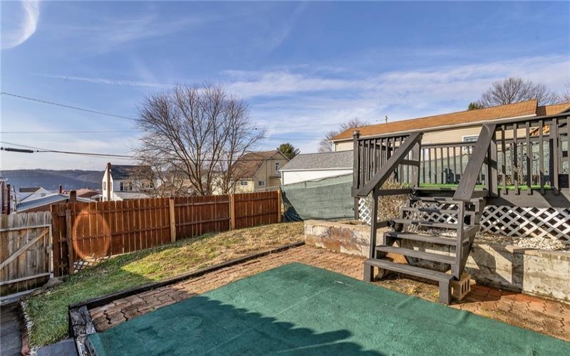1909 Freeport Rd, New Kensington, 15068, 2 Bedrooms Bedrooms, 9 Rooms Rooms,1 BathroomBathrooms,Residential,For Sale,Freeport Rd,1736517