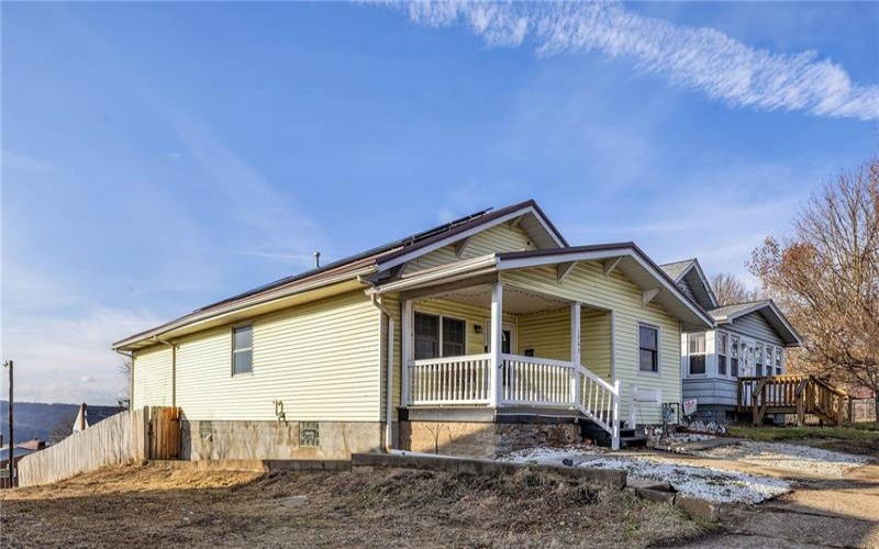 1909 Freeport Rd, New Kensington, 15068, 2 Bedrooms Bedrooms, 9 Rooms Rooms,1 BathroomBathrooms,Residential,For Sale,Freeport Rd,1736517