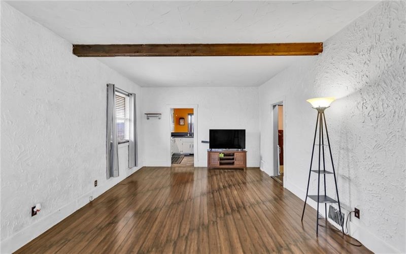 1909 Freeport Rd, New Kensington, 15068, 2 Bedrooms Bedrooms, 9 Rooms Rooms,1 BathroomBathrooms,Residential,For Sale,Freeport Rd,1736517