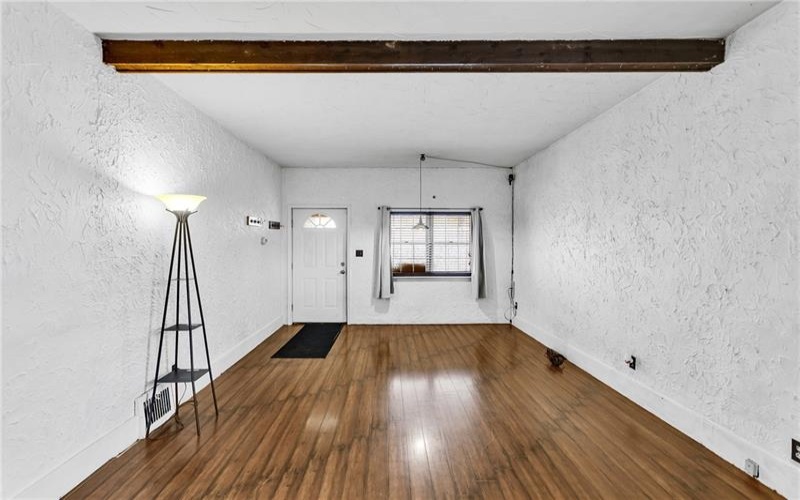 1909 Freeport Rd, New Kensington, 15068, 2 Bedrooms Bedrooms, 9 Rooms Rooms,1 BathroomBathrooms,Residential,For Sale,Freeport Rd,1736517