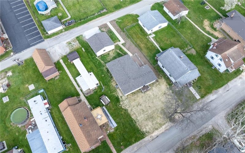 265 Ewing St, Meadow Lands, 15347, 3 Bedrooms Bedrooms, 9 Rooms Rooms,2 BathroomsBathrooms,Residential,For Sale,Ewing St,1748571