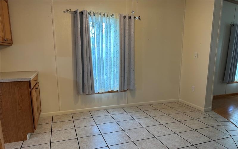 1021 St Clair St, Latrobe, 15650, 2 Bedrooms Bedrooms, 7 Rooms Rooms,2 BathroomsBathrooms,Residential,For Sale,St Clair St,1752950