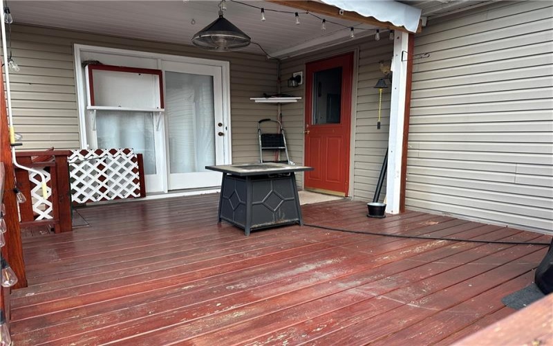 1021 St Clair St, Latrobe, 15650, 2 Bedrooms Bedrooms, 7 Rooms Rooms,2 BathroomsBathrooms,Residential,For Sale,St Clair St,1752950