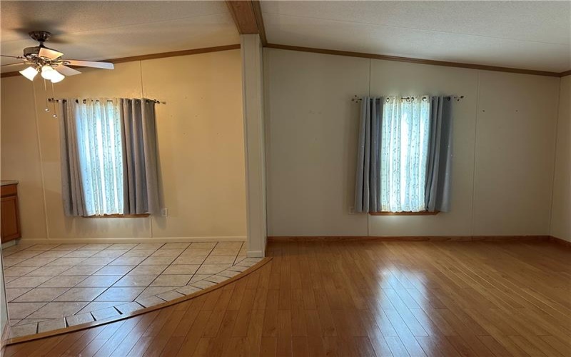 1021 St Clair St, Latrobe, 15650, 2 Bedrooms Bedrooms, 7 Rooms Rooms,2 BathroomsBathrooms,Residential,For Sale,St Clair St,1752950