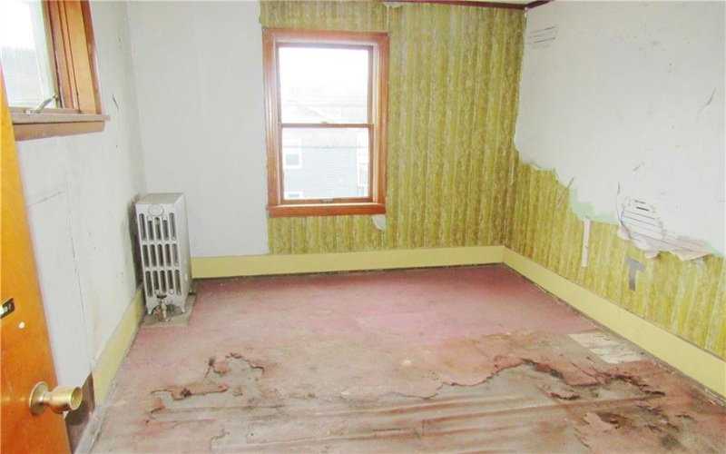 300 8th Street, Windber, 15963, 5 Bedrooms Bedrooms, 7 Rooms Rooms,1 BathroomBathrooms,Residential,For Sale,8th Street,1752978
