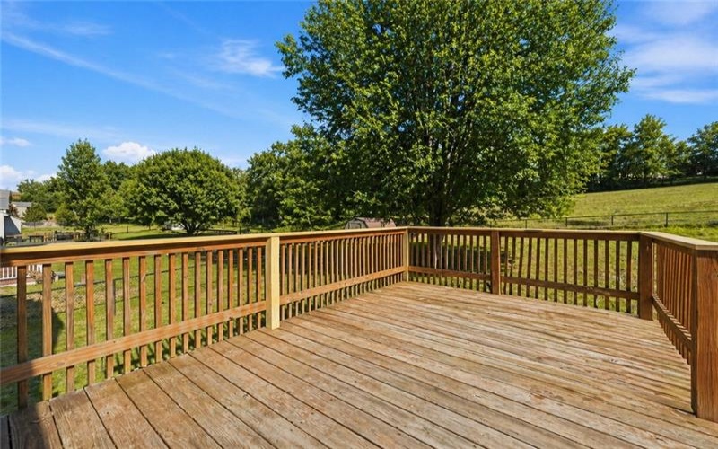 1319 Deerfield Ln, Leechburg, 15656, 3 Bedrooms Bedrooms, 6 Rooms Rooms,2.1 BathroomsBathrooms,Residential,For Sale,Deerfield Ln,1752986