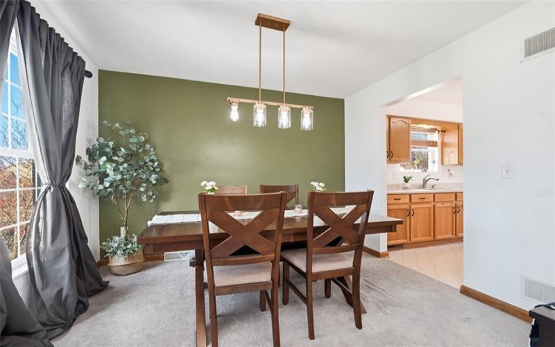 1319 Deerfield Ln, Leechburg, 15656, 3 Bedrooms Bedrooms, 6 Rooms Rooms,2.1 BathroomsBathrooms,Residential,For Sale,Deerfield Ln,1752986