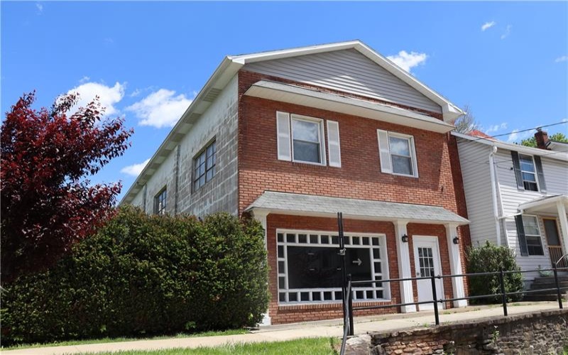 304 Main St, Ligonier, 15658, ,Commercial-industrial-business,For Sale,Main St,1752997