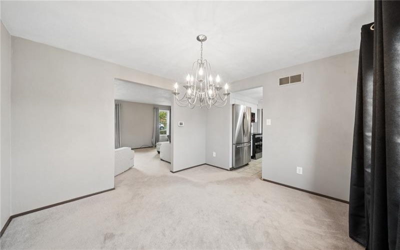 24 Waverly Drive, Greensburg, 15601, 3 Bedrooms Bedrooms, 11 Rooms Rooms,2.1 BathroomsBathrooms,Residential,For Sale,Waverly Drive,1753004