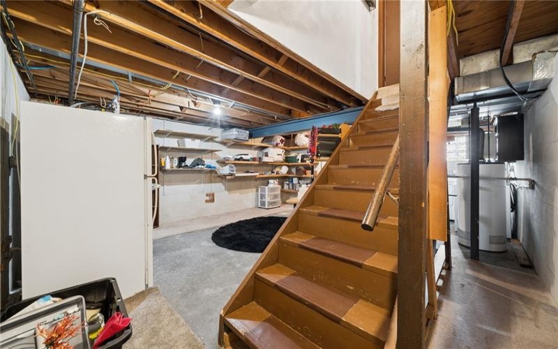 24 Waverly Drive, Greensburg, 15601, 3 Bedrooms Bedrooms, 11 Rooms Rooms,2.1 BathroomsBathrooms,Residential,For Sale,Waverly Drive,1753004