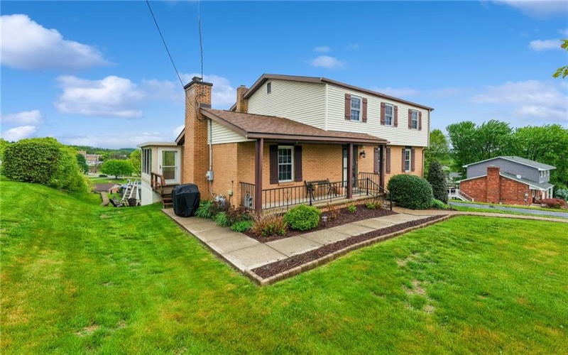 24 Waverly Drive, Greensburg, 15601, 3 Bedrooms Bedrooms, 11 Rooms Rooms,2.1 BathroomsBathrooms,Residential,For Sale,Waverly Drive,1753004