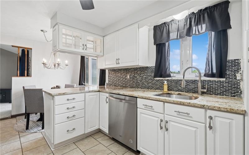 24 Waverly Drive, Greensburg, 15601, 3 Bedrooms Bedrooms, 11 Rooms Rooms,2.1 BathroomsBathrooms,Residential,For Sale,Waverly Drive,1753004