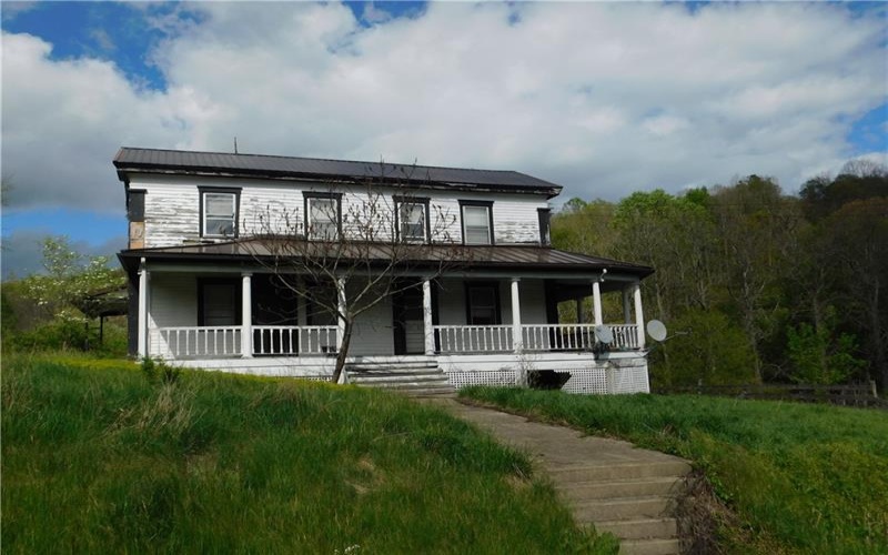 108 Oak Spring Rd, West Finley, 15377, 3 Bedrooms Bedrooms, ,1.1 BathroomsBathrooms,Residential,For Sale,Oak Spring Rd,1753031