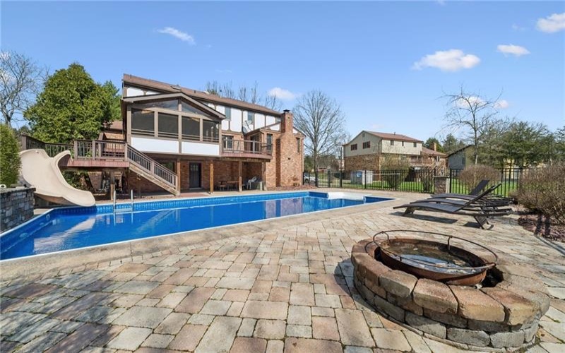 153 Oakwood Road, McMurray, 15317, 4 Bedrooms Bedrooms, 12 Rooms Rooms,3.1 BathroomsBathrooms,Residential,For Sale,Oakwood Road,1753040