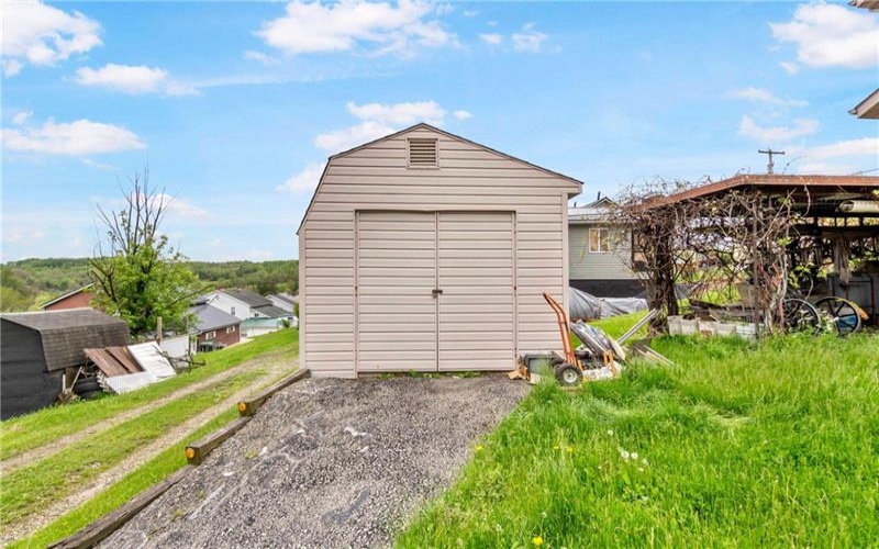 230 Keaggy Ave, Forbes Road, 15633, 3 Bedrooms Bedrooms, ,2 BathroomsBathrooms,Residential,For Sale,Keaggy Ave,1753050