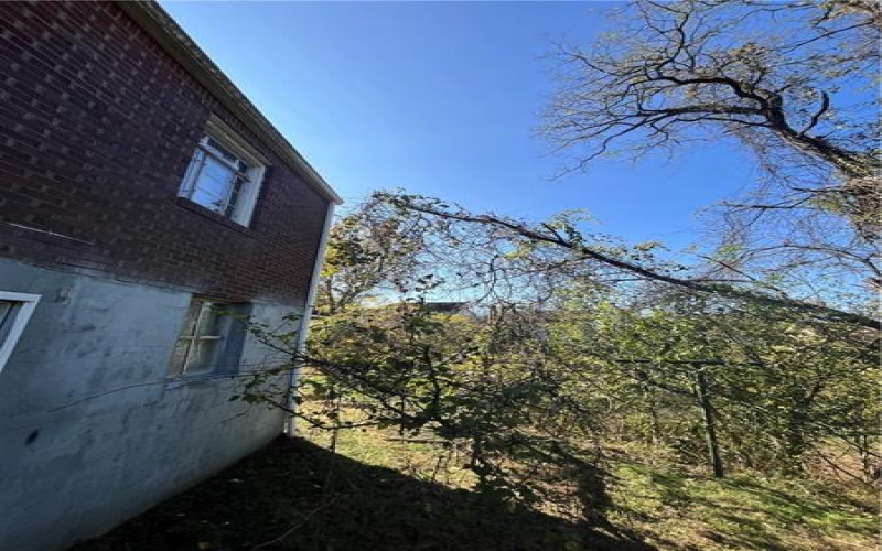 321 Apache Drive, Monessen, 15062, 3 Bedrooms Bedrooms, ,1 BathroomBathrooms,Residential,For Sale,Apache Drive,1753067