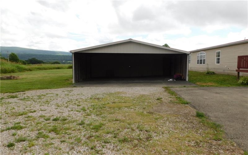140 Firestone Road, Smithfield, 15478, 3 Bedrooms Bedrooms, 8 Rooms Rooms,3 BathroomsBathrooms,Residential,For Sale,Firestone Road,1710750
