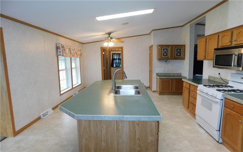 140 Firestone Road, Smithfield, 15478, 3 Bedrooms Bedrooms, 8 Rooms Rooms,3 BathroomsBathrooms,Residential,For Sale,Firestone Road,1710750