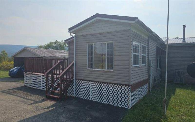 140 Firestone Road, Smithfield, 15478, 3 Bedrooms Bedrooms, 8 Rooms Rooms,3 BathroomsBathrooms,Residential,For Sale,Firestone Road,1710750