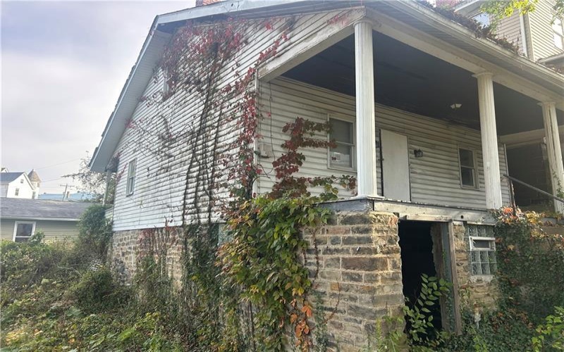 203 Wood St, Belle Vernon, 15012, 3 Bedrooms Bedrooms, ,1 BathroomBathrooms,Residential,For Sale,Wood St,1727119