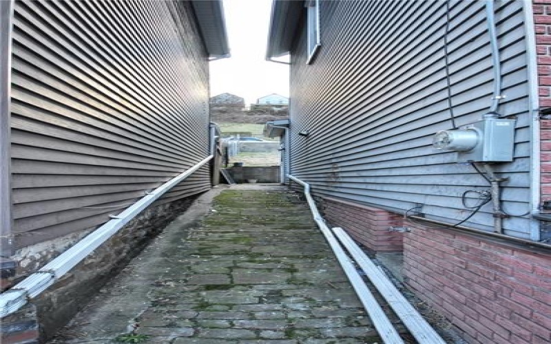 819 Lincoln Ave, Charleroi, 15022, 3 Bedrooms Bedrooms, ,2 BathroomsBathrooms,Residential,For Sale,Lincoln Ave,1732991