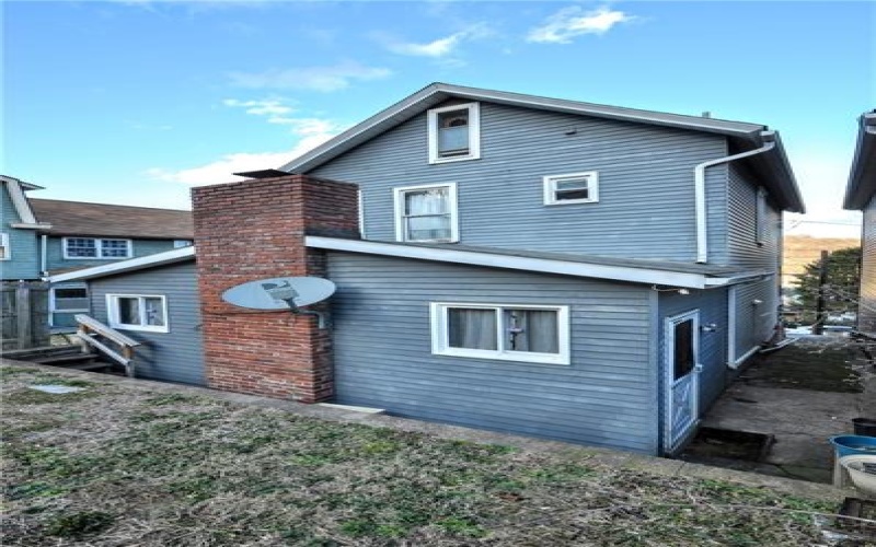 819 Lincoln Ave, Charleroi, 15022, 3 Bedrooms Bedrooms, ,2 BathroomsBathrooms,Residential,For Sale,Lincoln Ave,1732991