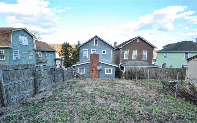 819 Lincoln Ave, Charleroi, 15022, 3 Bedrooms Bedrooms, ,2 BathroomsBathrooms,Residential,For Sale,Lincoln Ave,1732991