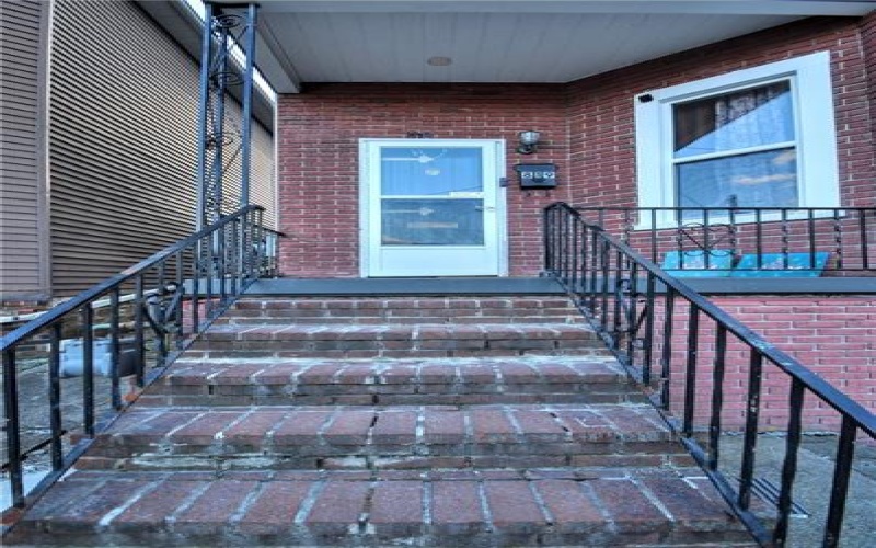 819 Lincoln Ave, Charleroi, 15022, 3 Bedrooms Bedrooms, ,2 BathroomsBathrooms,Residential,For Sale,Lincoln Ave,1732991