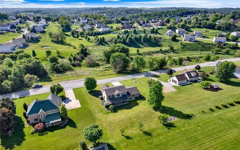 774 Vernon Dr, Rostraver Township, 15012, 4 Bedrooms Bedrooms, 8 Rooms Rooms,2.2 BathroomsBathrooms,Residential,For Sale,Vernon Dr,1744702