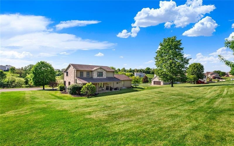 774 Vernon Dr, Rostraver Township, 15012, 4 Bedrooms Bedrooms, 8 Rooms Rooms,2.2 BathroomsBathrooms,Residential,For Sale,Vernon Dr,1744702