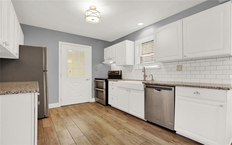 774 Vernon Dr, Rostraver Township, 15012, 4 Bedrooms Bedrooms, 8 Rooms Rooms,2.2 BathroomsBathrooms,Residential,For Sale,Vernon Dr,1744702