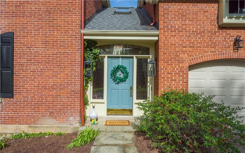 571 West McMurray, Canonsburg, 15317, 6 Bedrooms Bedrooms, 13 Rooms Rooms,5.1 BathroomsBathrooms,Residential,For Sale,West McMurray,1752935