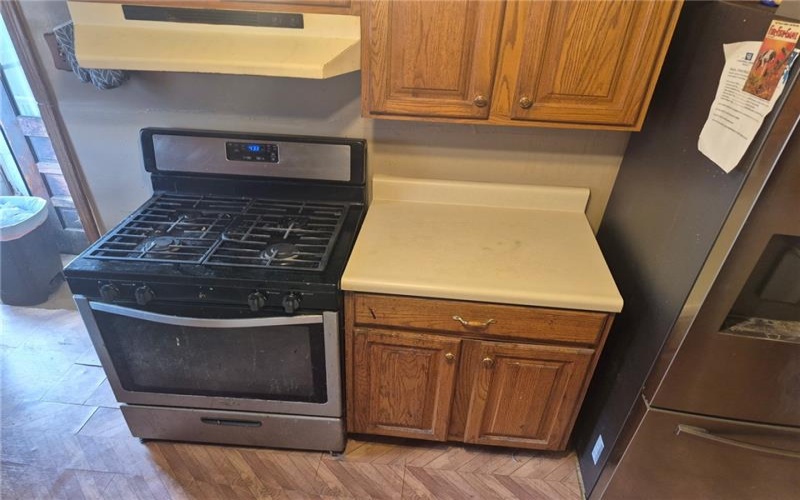 1013 Henry St, Rostraver Township, 15012, 4 Bedrooms Bedrooms, ,1 BathroomBathrooms,Residential,For Sale,Henry St,1752944