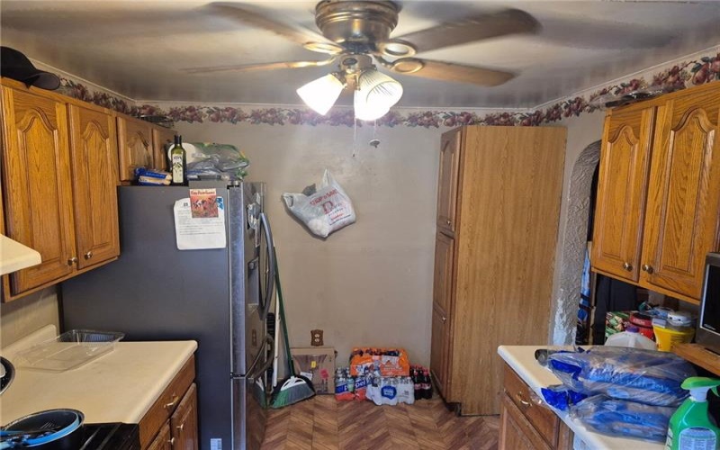 1013 Henry St, Rostraver Township, 15012, 4 Bedrooms Bedrooms, ,1 BathroomBathrooms,Residential,For Sale,Henry St,1752944