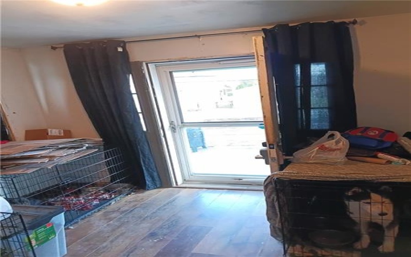 1013 Henry St, Rostraver Township, 15012, 4 Bedrooms Bedrooms, ,1 BathroomBathrooms,Residential,For Sale,Henry St,1752944