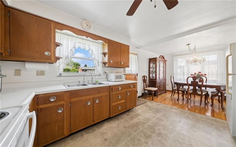324 Grove Dr, New Kensington, 15068, 3 Bedrooms Bedrooms, ,2 BathroomsBathrooms,Residential,For Sale,Grove Dr,1753085