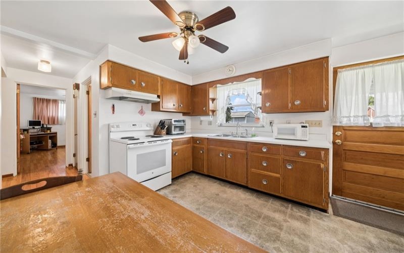 324 Grove Dr, New Kensington, 15068, 3 Bedrooms Bedrooms, ,2 BathroomsBathrooms,Residential,For Sale,Grove Dr,1753085