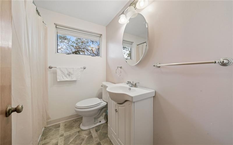 324 Grove Dr, New Kensington, 15068, 3 Bedrooms Bedrooms, ,2 BathroomsBathrooms,Residential,For Sale,Grove Dr,1753085