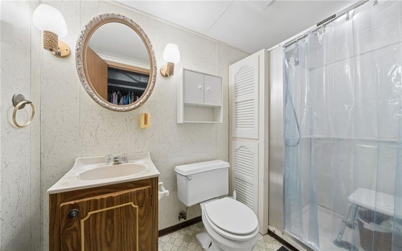 324 Grove Dr, New Kensington, 15068, 3 Bedrooms Bedrooms, ,2 BathroomsBathrooms,Residential,For Sale,Grove Dr,1753085