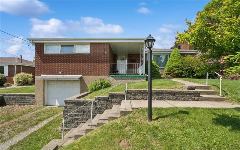 324 Grove Dr, New Kensington, 15068, 3 Bedrooms Bedrooms, ,2 BathroomsBathrooms,Residential,For Sale,Grove Dr,1753085